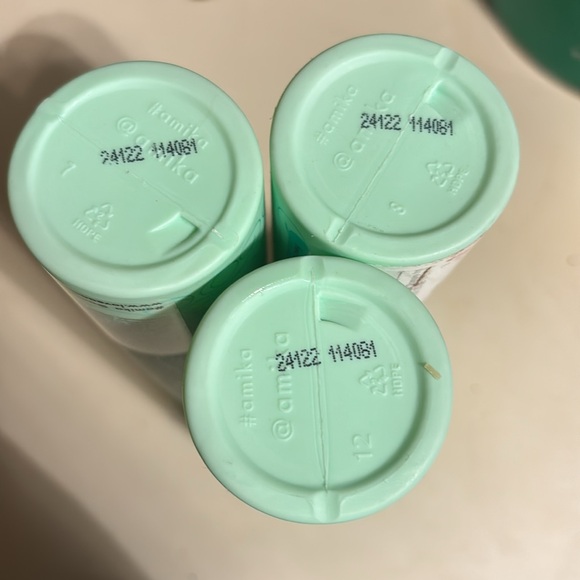 COPY - Amika bond repair shampoo the kure - Picture 4 of 4